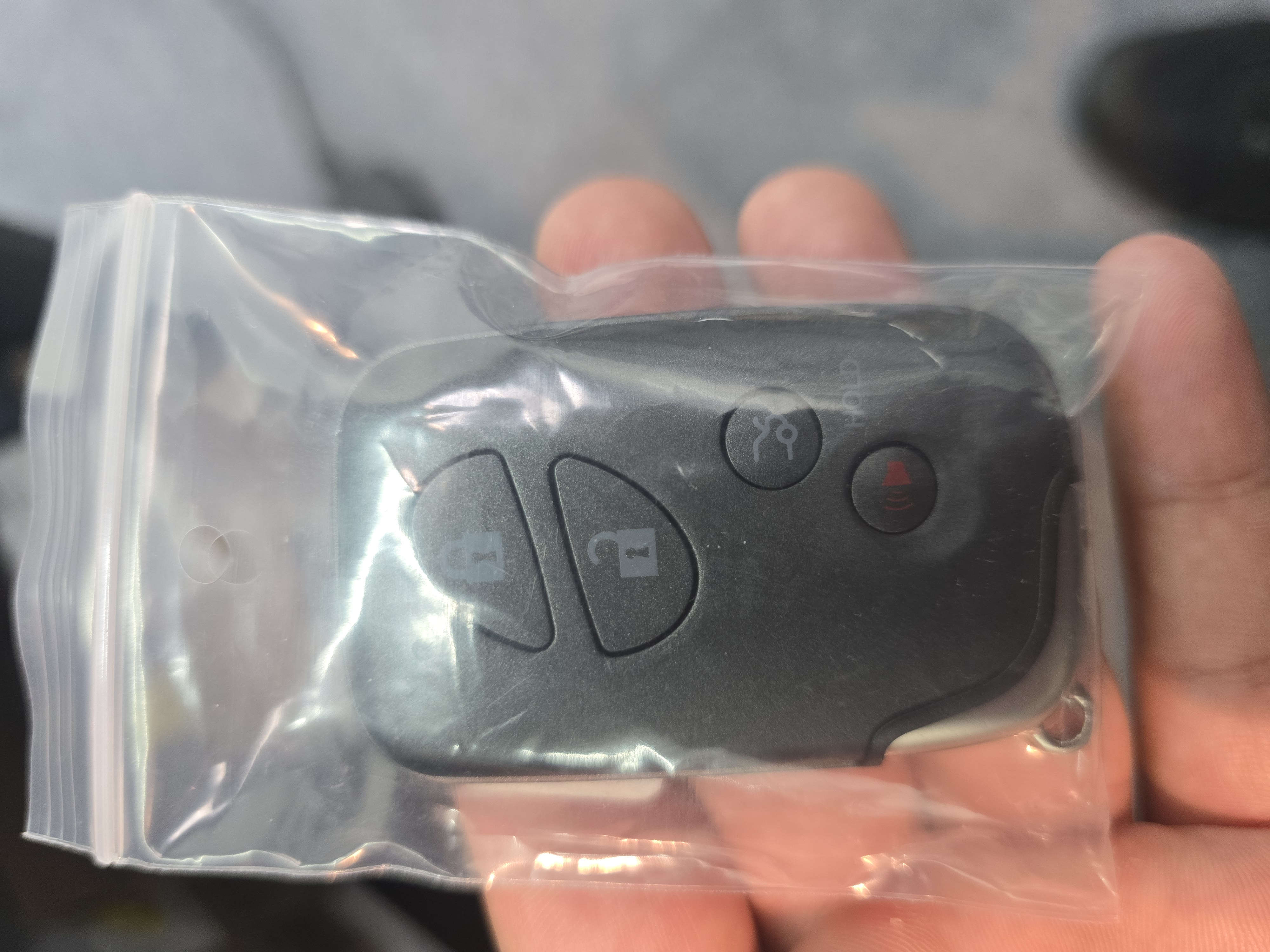 2010-2014 Lexus / 4-Button Smart Key / PN: 89904-75030 / HYQ14ACX / GNE BOARD